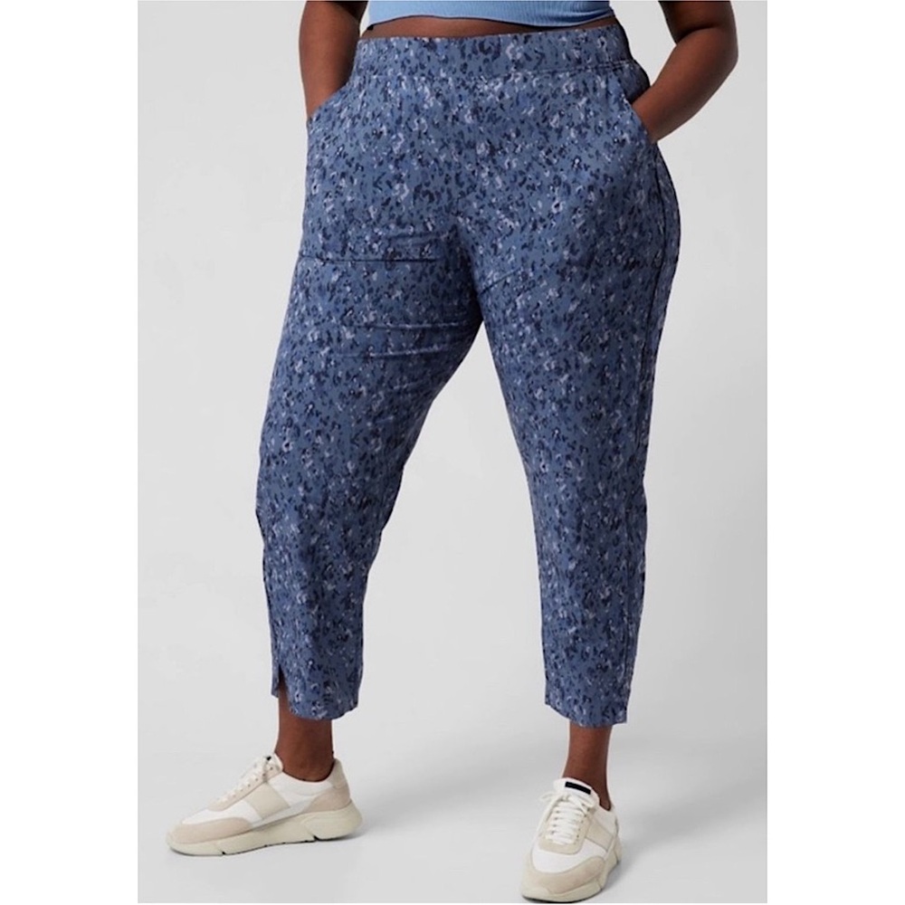 Athleta Blue Patterned Pants